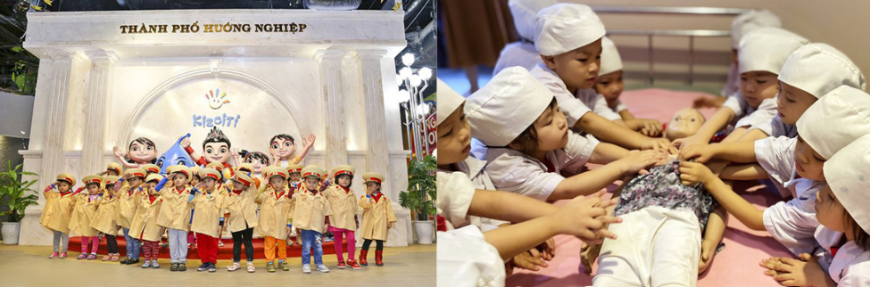 Bé mặc đồng phục cảnh sát bác sĩ tại cổng chào của khu vui chơi trẻ em