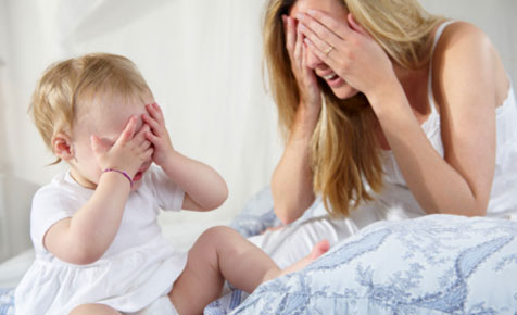 trò chơi cho bé dưới 1 tuổi