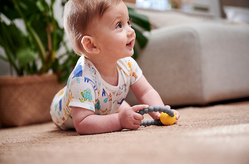 trò chơi cho bé dưới 1 tuổi